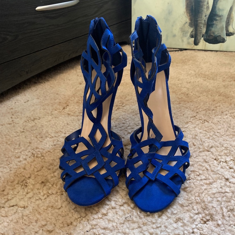 Stiletto Heels w. Criss Cross Design